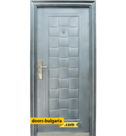 Блиндирана входна врата модел 132-D1